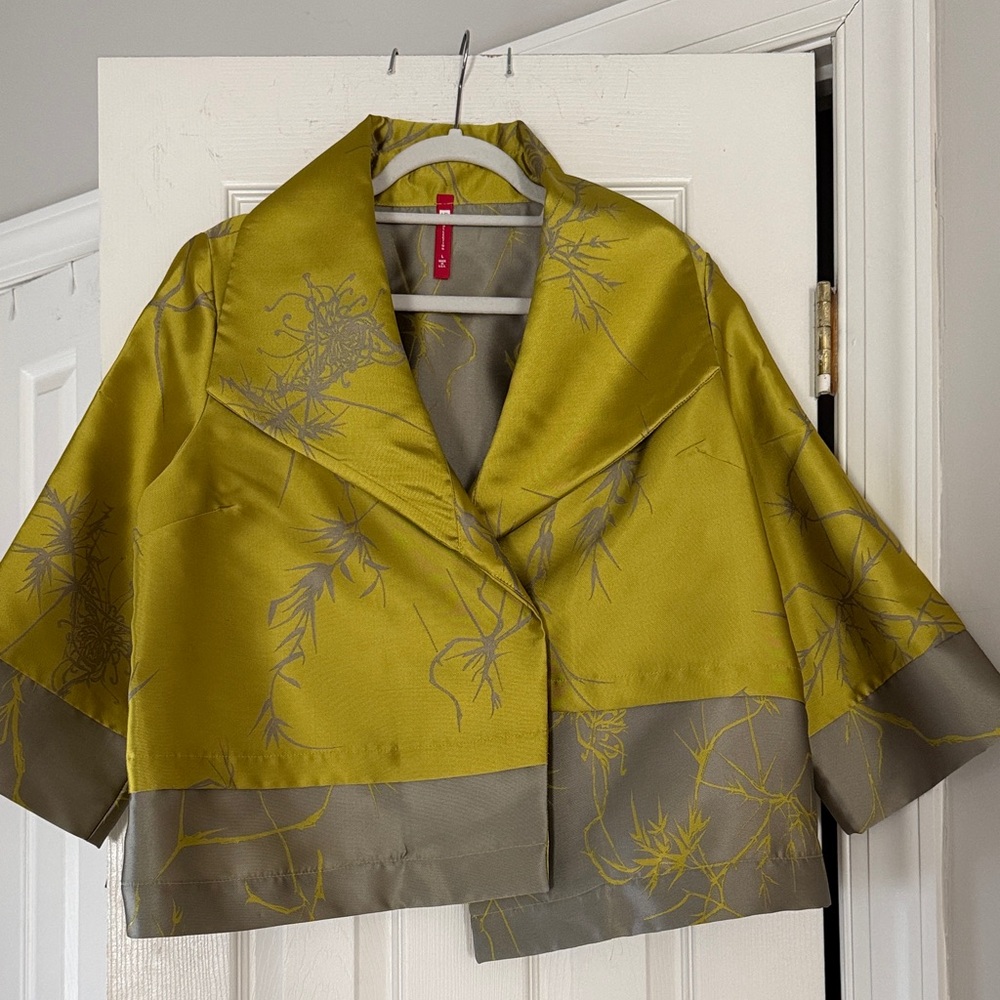 IC COLLECTION Olive Green and Taupe Satin Cropped Blazer